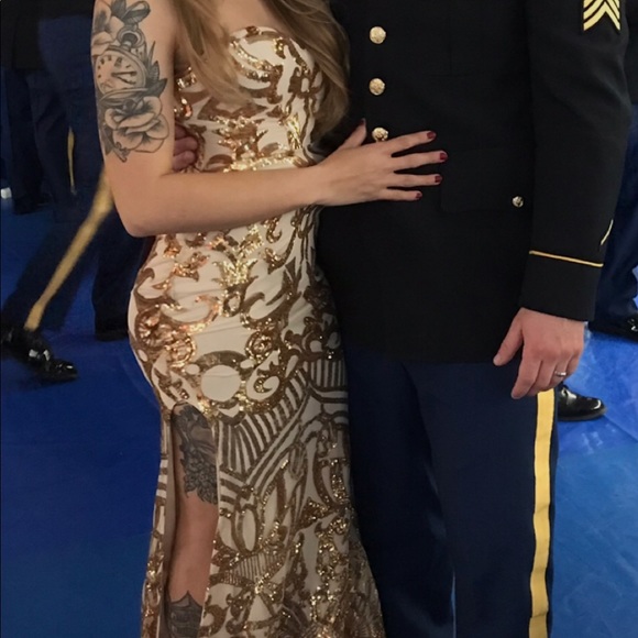 Ball/Evening Gown Dress - Picture 2 of 2